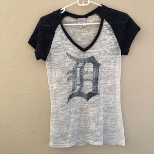 🔥3 for $20🔥 Detroit Tigers English D T-shirt